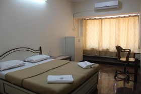 Hotel Royale Inn