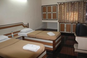 Hotel Royale Inn