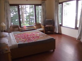Chinar Lodge Hotel