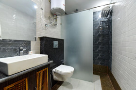 Hotel Green Woods By OYO Rooms
