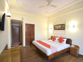 Atul Regency By OYO Rooms