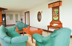 Kanoos Residency