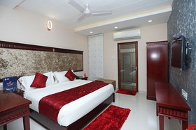 Eleven Heights by OYO Rooms