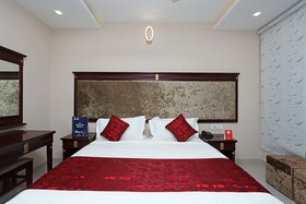 Eleven Heights by OYO Rooms
