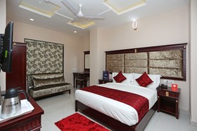 Eleven Heights by OYO Rooms