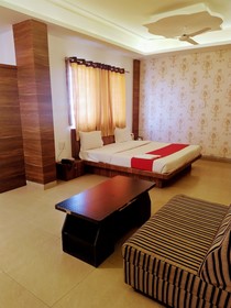 Hotel Abhinav Royal