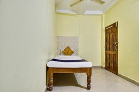 Hotel Chahat by OYO Rooms