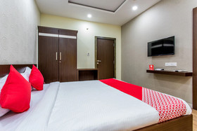 OYO 10600 Hotel 7th Cloud