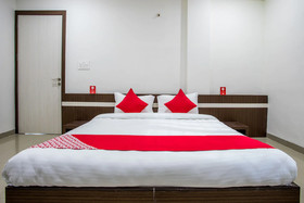 OYO 10600 Hotel 7th Cloud