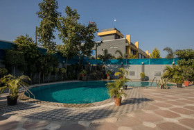 OYO 10600 Hotel 7th Cloud