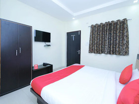 Hotel Shri Radha ISBT by OYO Rooms