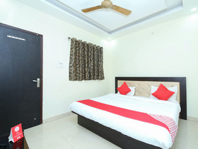 Hotel Shri Radha ISBT by OYO Rooms