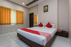 Nakshatra Inn by OYO Rooms