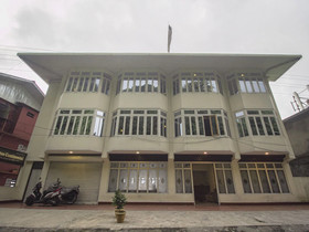 Taktse Continental by OYO Rooms