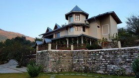 Neelesh Inn