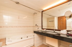 Hotel Pacific