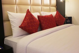 The Sandstone Hotel