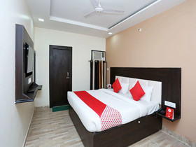 Hotel Crystal by OYO Rooms