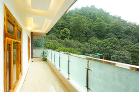 Hotel Samriddhi Retreat By OYO Rooms