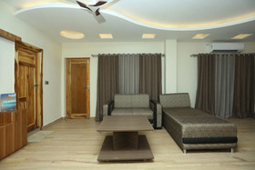 Hotel Samriddhi Retreat By OYO Rooms