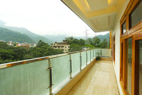 Hotel Samriddhi Retreat By OYO Rooms