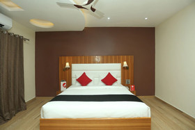 Hotel Samriddhi Retreat By OYO Rooms