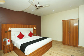 Hotel Samriddhi Retreat By OYO Rooms
