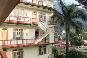 Nigah Tourist Resort