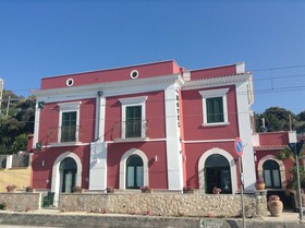 Albergo Residence Villa a Mare
