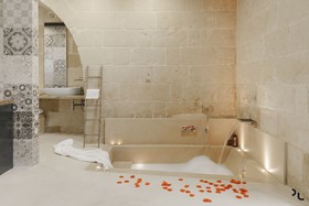 Hydria Residence
