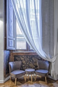 Terrace Pantheon Relais
