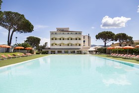 AHR Baja Hotel & Spa