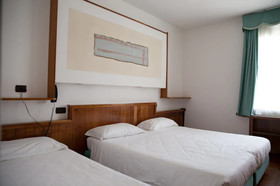 Hotel Carlo Felice
