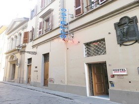 Hostel Archi Rossi