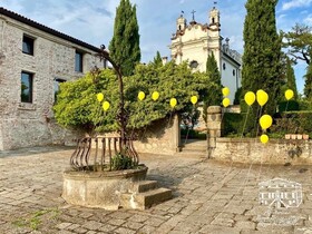 Borgo Buzzaccarini Rocca Di Castello