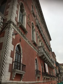 EGO' Residence