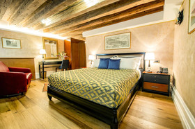 EGO' Residence