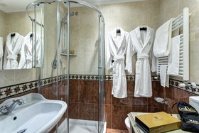 GKK Exclusive Private Suites
