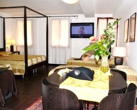 Hotel Mignon