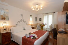 UNAHOTELS Ala Venezia