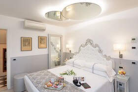 UNAHOTELS Ala Venezia