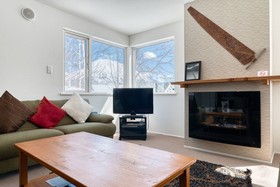 Tanoshii Chalet by H2 Life