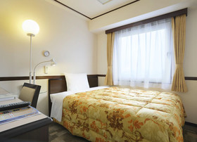 Toyoko Inn Saitama Misato Ekimae