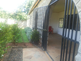 Green Leaves Homestay