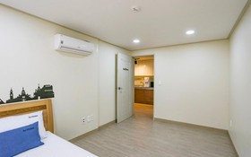 Busan J and J House Pension