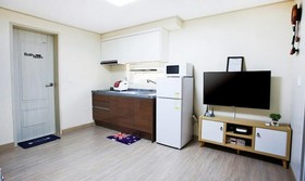 Busan J and J House Pension