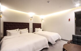 Busan Oncheonjang Hotel Mithuna