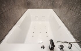 Busan Oncheonjang Hotel Mithuna