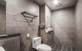Busan Oncheonjang Hotel Mithuna