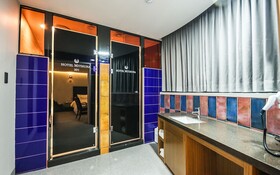 Busan Oncheonjang Hotel Mithuna